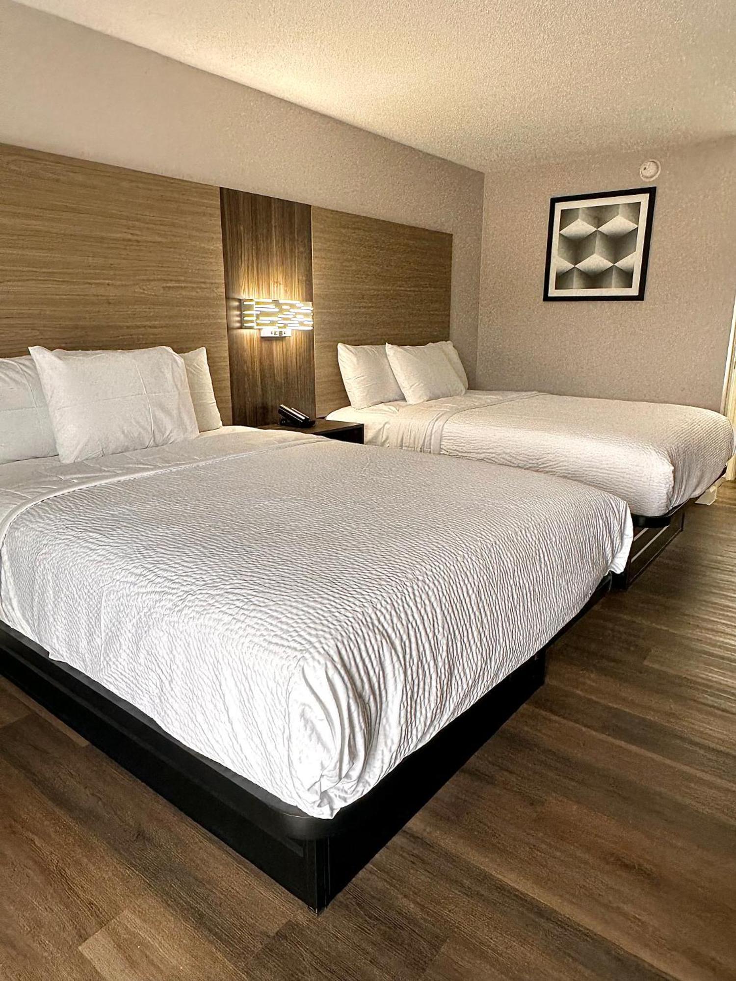 Sylvester Inn Bagian luar foto